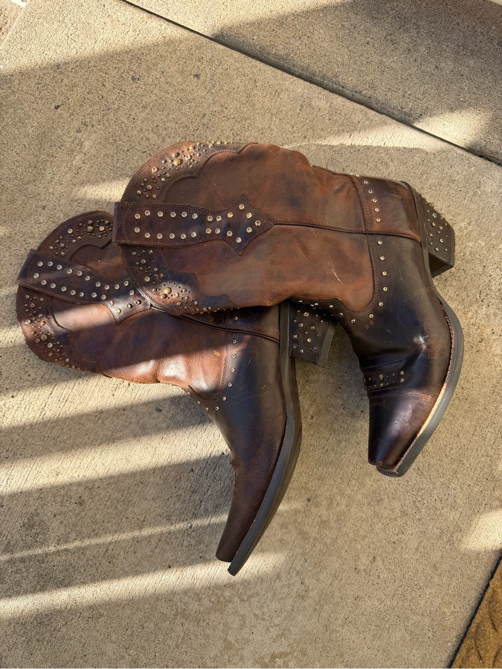 Ariat Rhinestone Cowgirl Western Boots Brown Leather Studded (FLAWED)